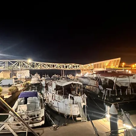 Andrea House's Botel