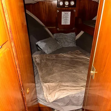 Botel Andrea House's *
